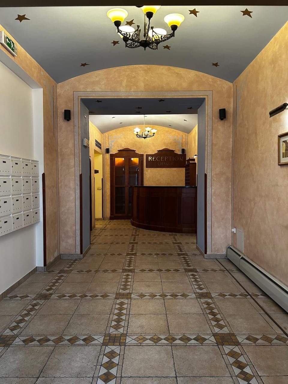 Facade/entrance