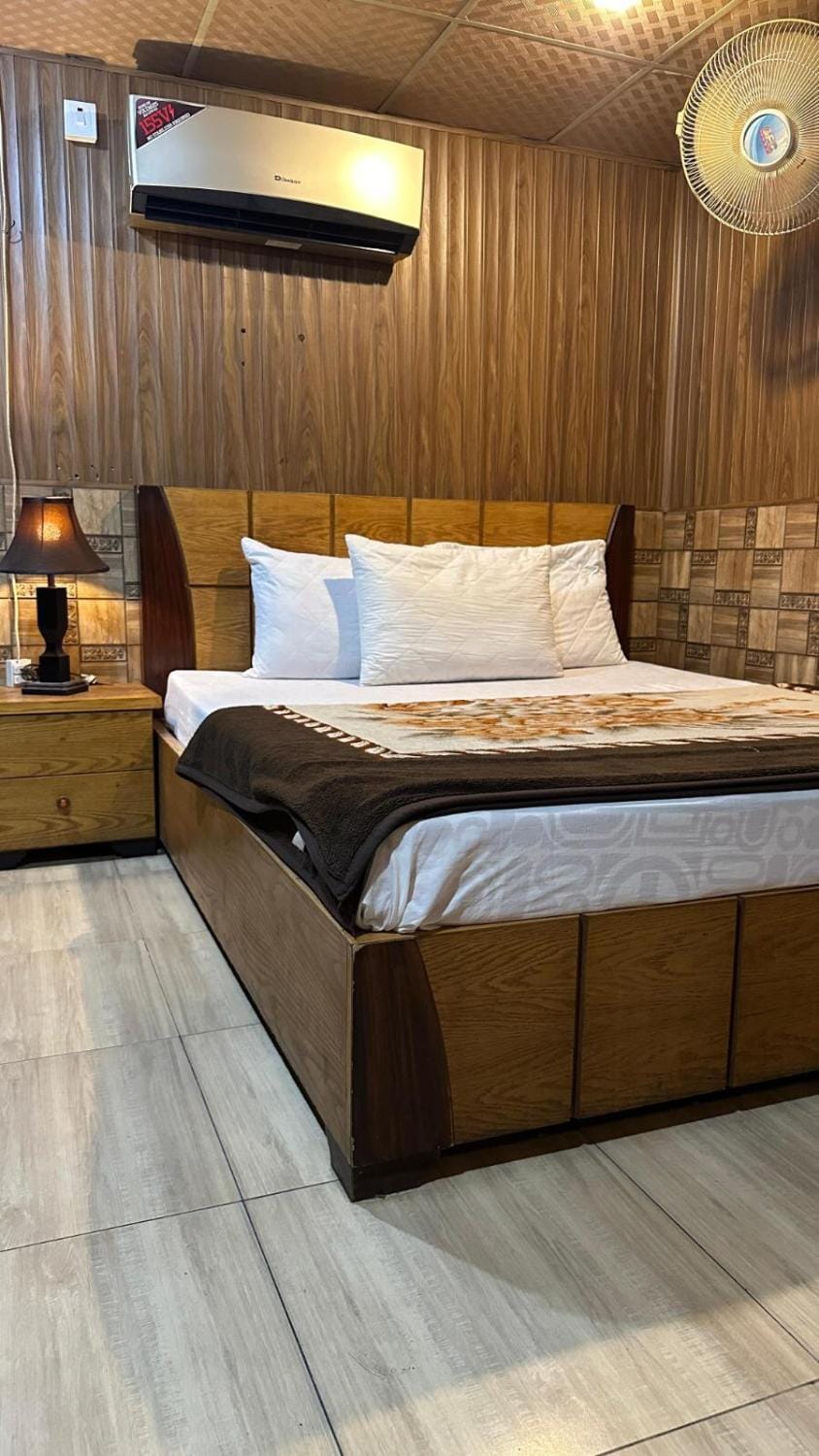 Bed, Bedroom, air conditioner
