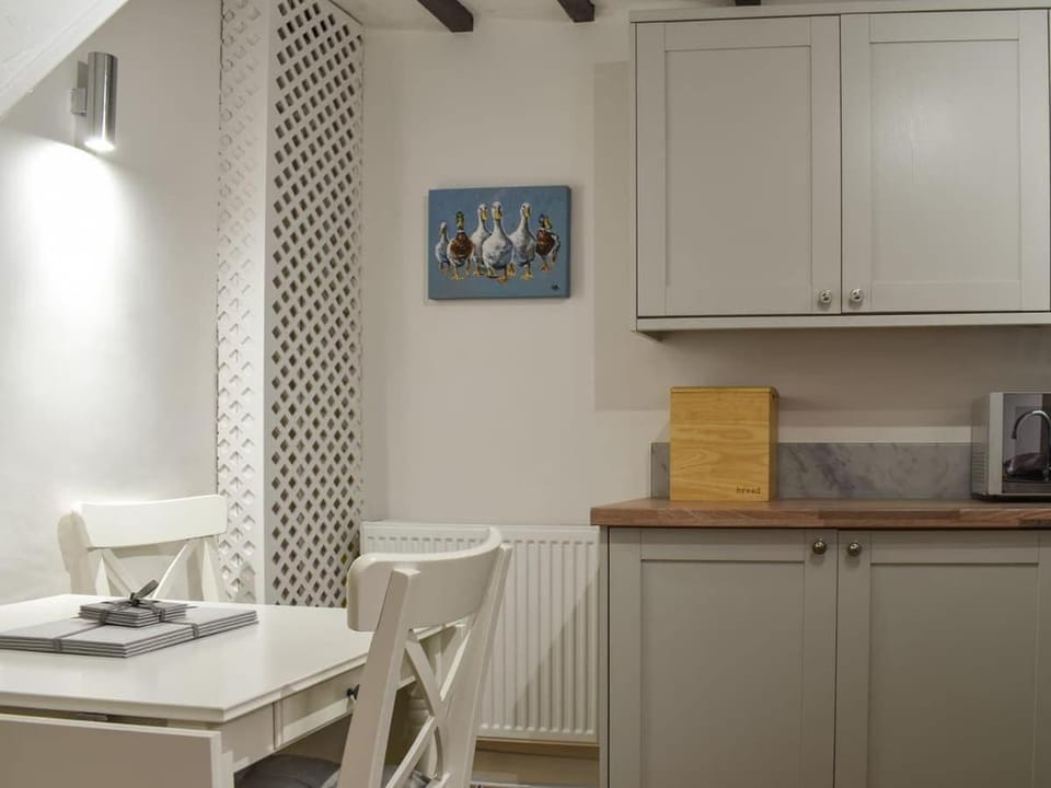 Maisie's Cottage in Wirksworth near Peak District House in Amber Valley