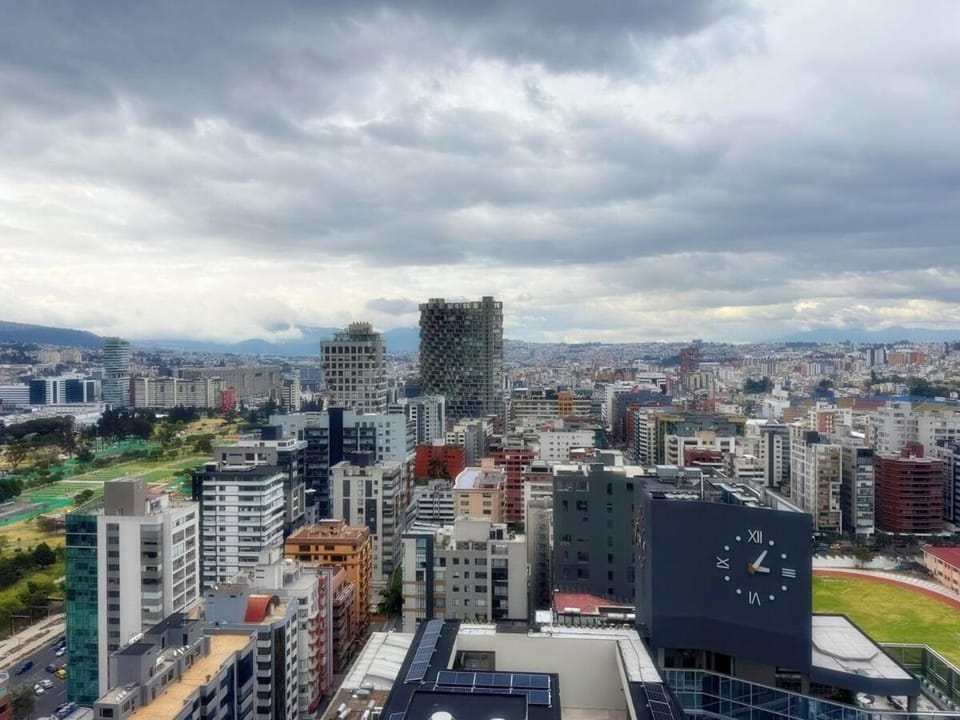 Nuevo Studio en Edificio Qanvas- Piso 19 - Parque La Carolina Apartment in Quito