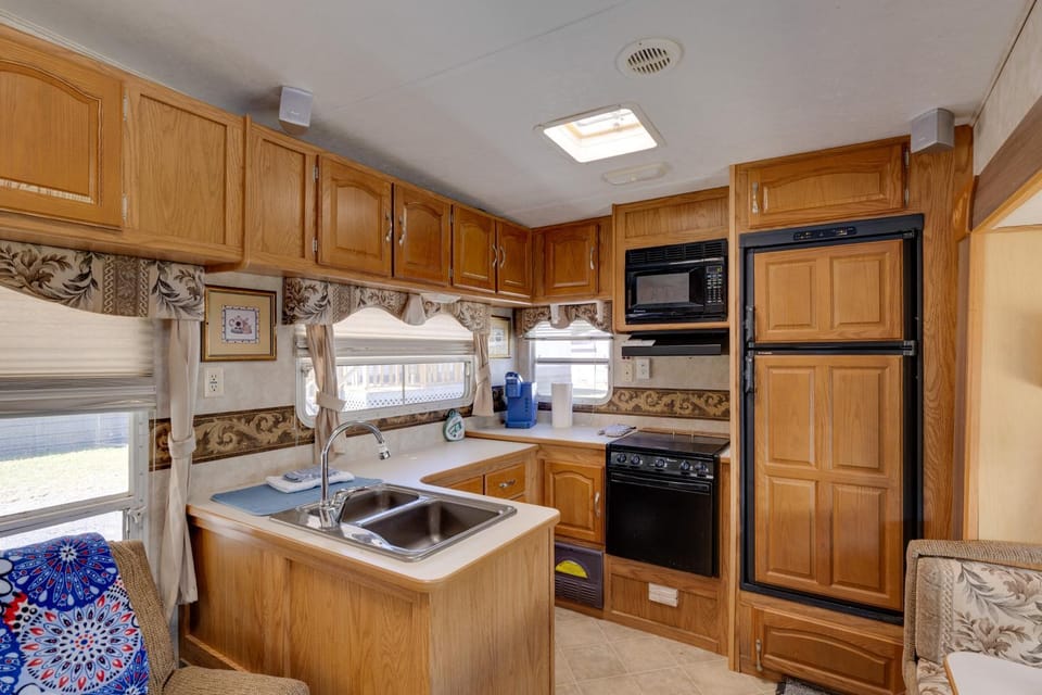 2 Mi to Lake Guntersville: Peaceful Camper Home Apartment in Alabama