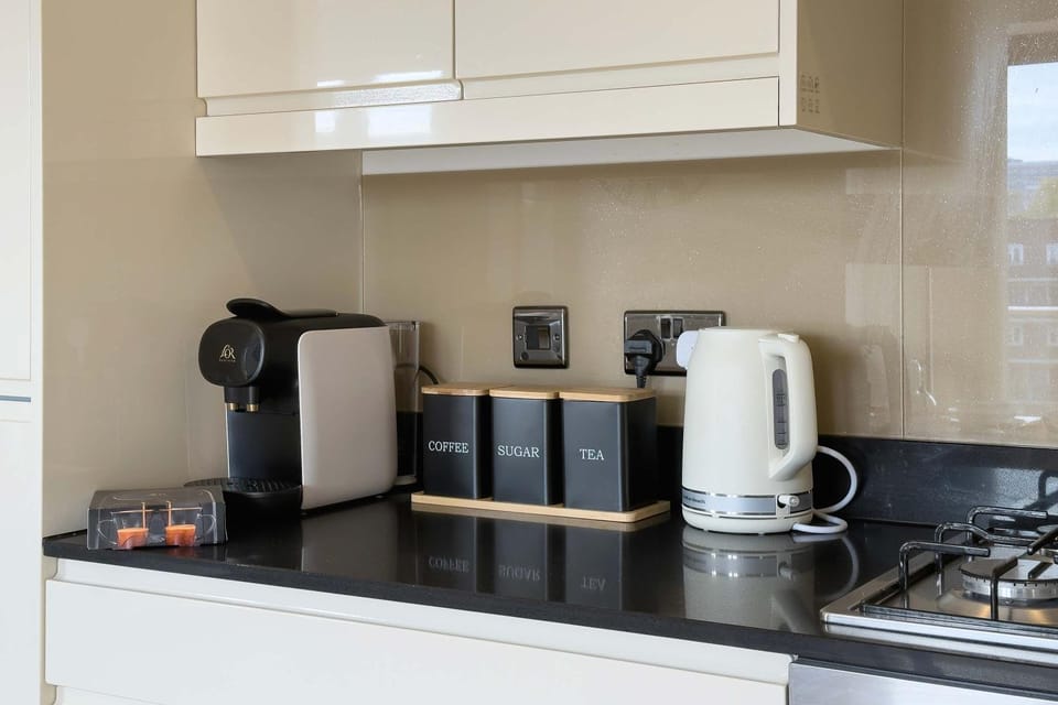Coffee/tea facilities, Kitchen or kitchenette