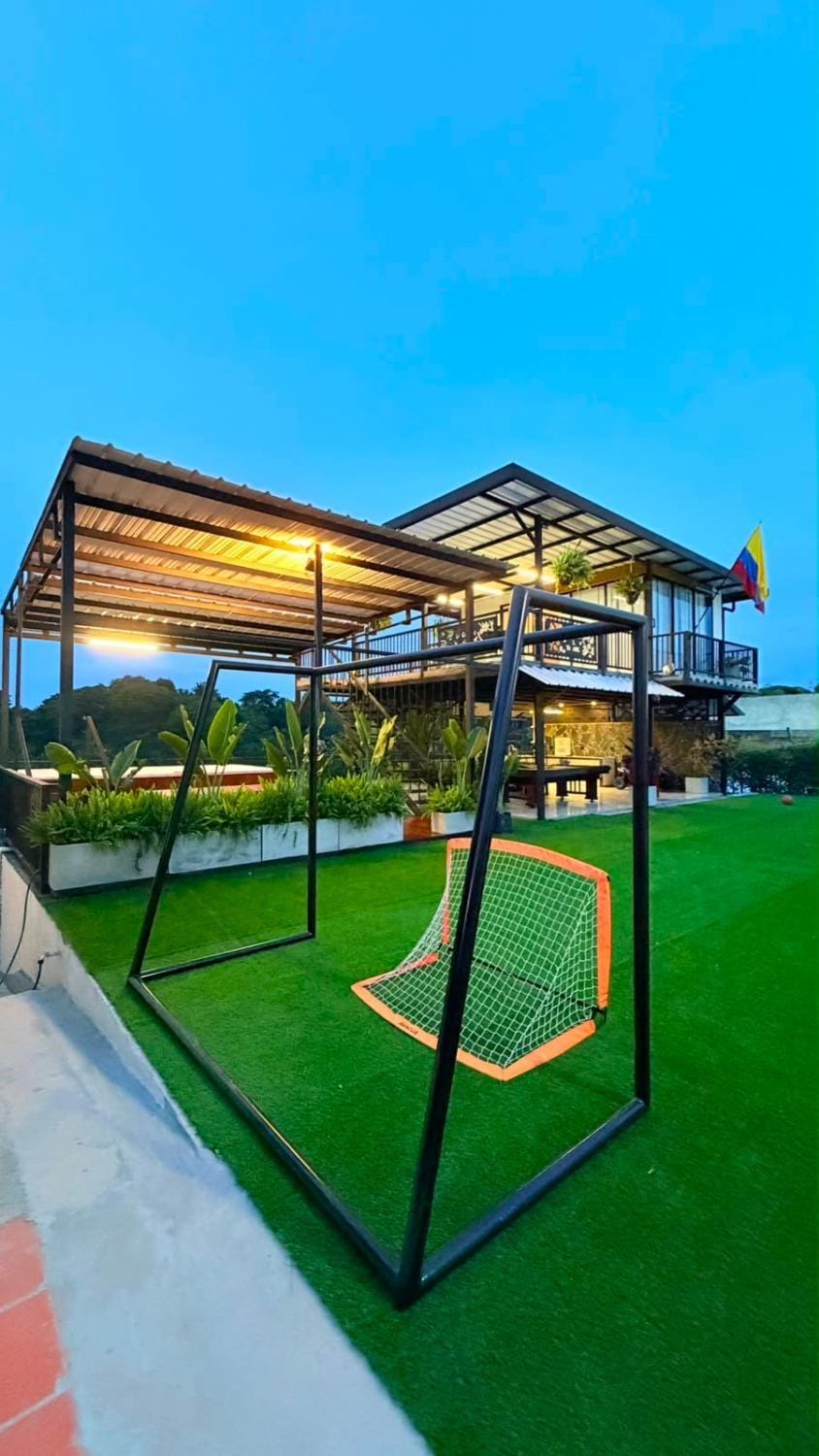 Finca Hotel Villa Del Lago Country House in Quindio, Colombia