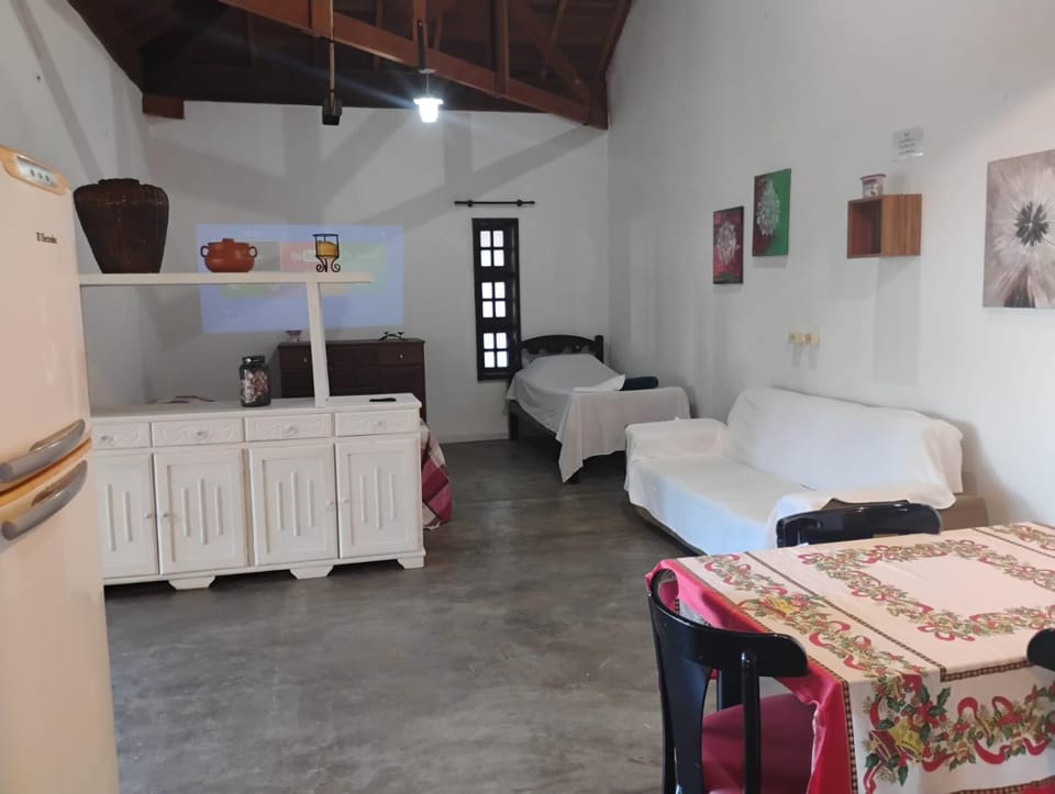 Communal lounge/ TV room, Bed, TV and multimedia, Kitchen or kitchenette, Living room, Photo of the whole room, Seating area, Dining area, Bedroom