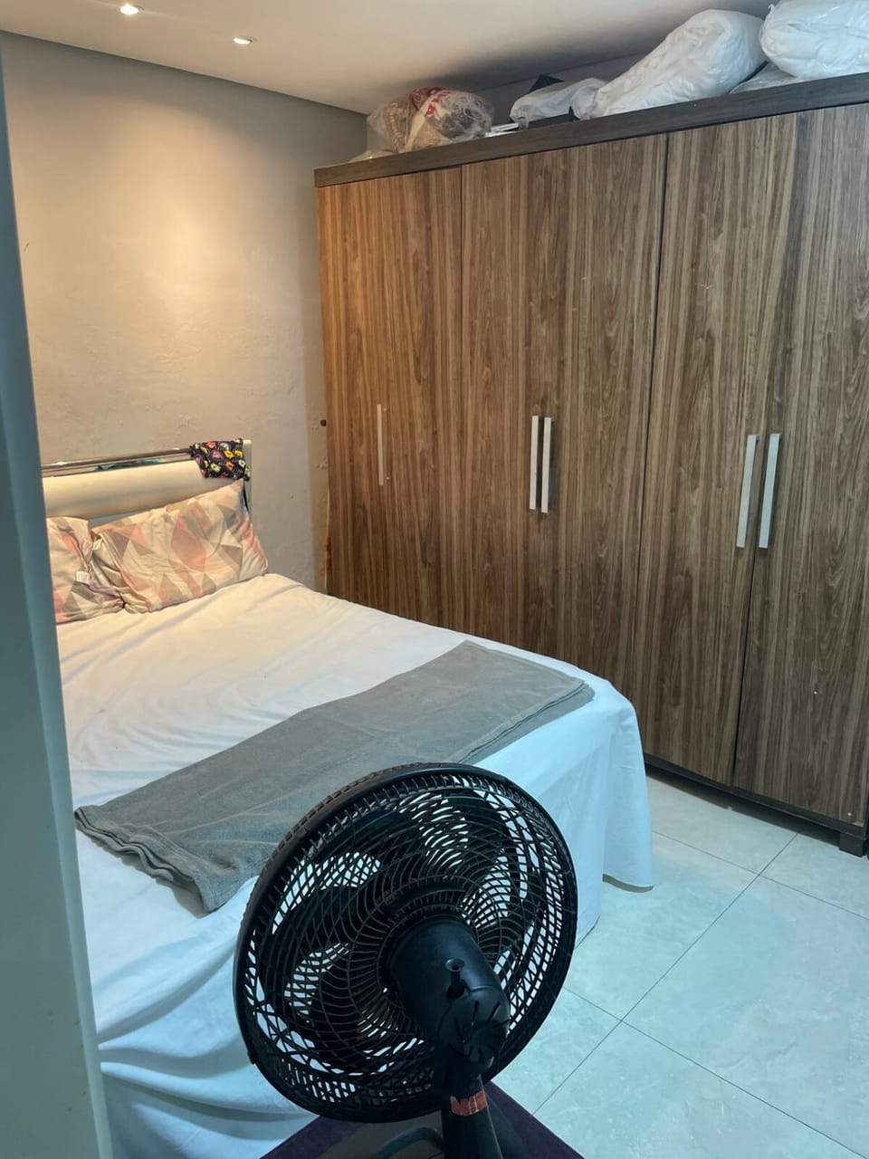 House with Jacuzzi and Pool House in Belém