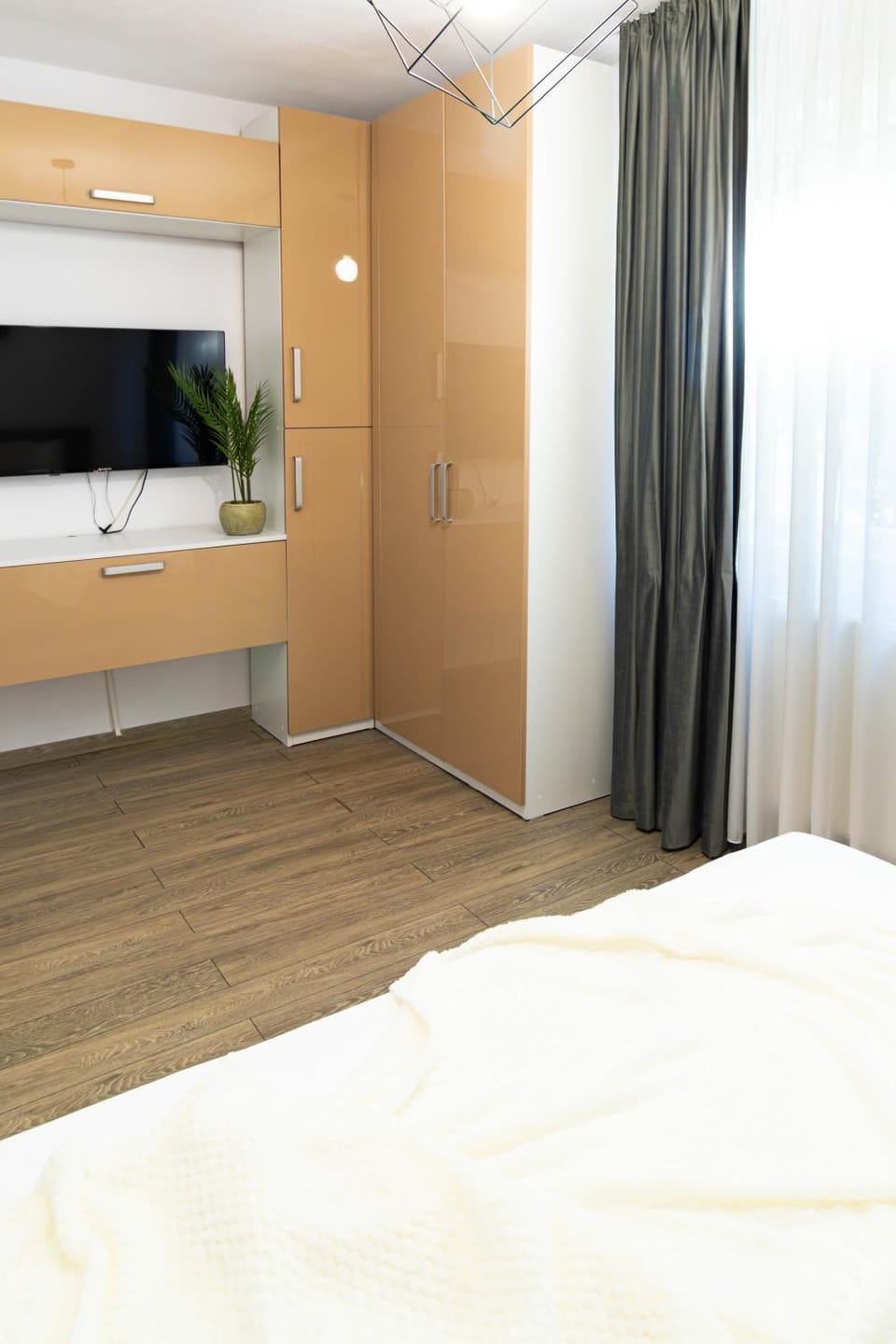 Bed, Photo of the whole room, Bedroom, wardrobe