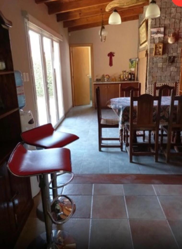 Chalet barrio parque Necochea House in Necochea