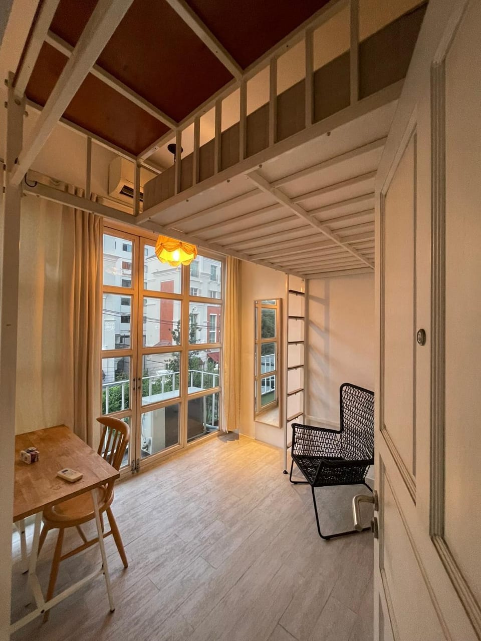 Balcony/Terrace, VIP