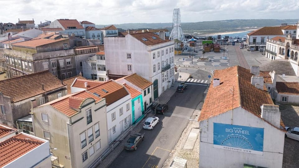 Nazaré 100FT Apartment in Nazaré