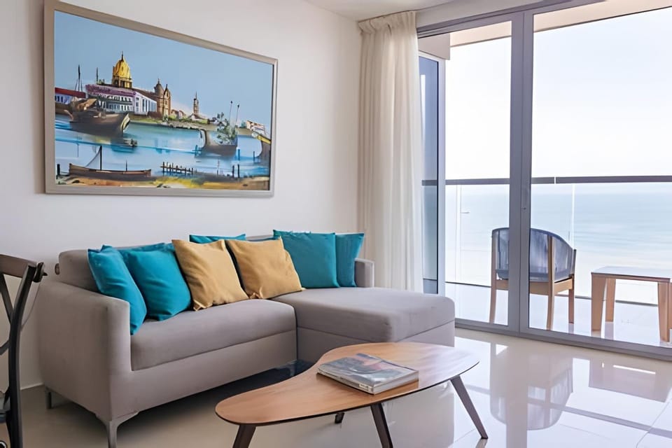 Beautiful 2 Bedroom Apt on the 11th Floor-Morros City Apartment in Cartagena