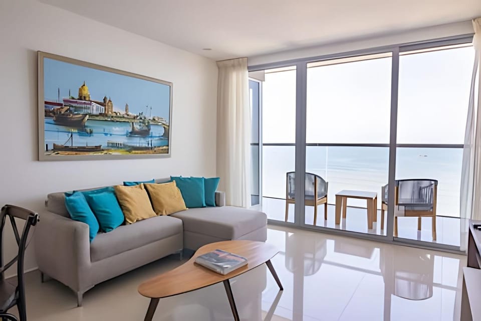 Beautiful 2 Bedroom Apt on the 11th Floor-Morros City Apartment in Cartagena