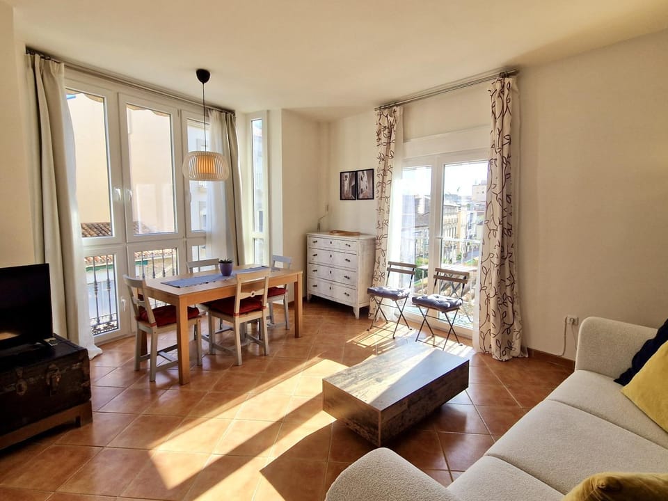 SR Lagunillas 2 BDR Málaga Center Apartment in Malaga
