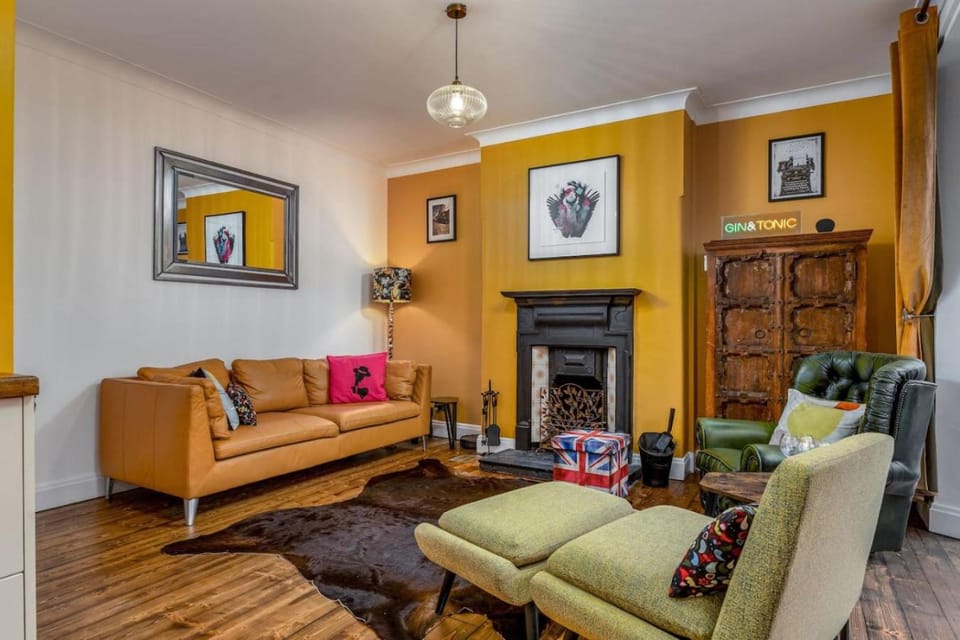 Tranquil Glasgow Retreat House in Glasgow