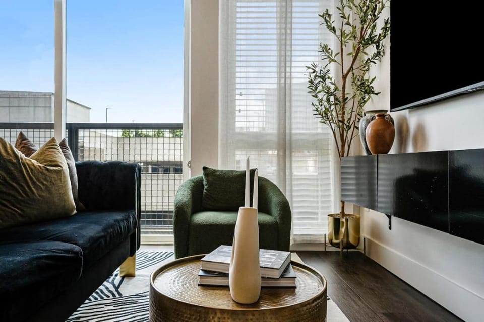 Cozy Stay ATL -2BD 2BTH -Amenities Apartment in Atlanta