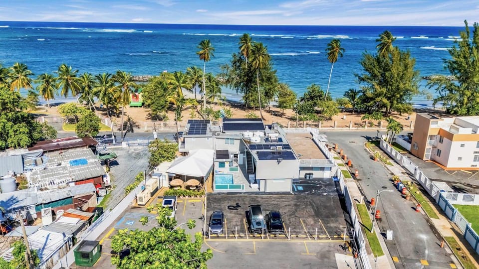 AQUA Terrazas Studio 4 - Oceanfront, Pool & Terrace Views Apartment in Dorado
