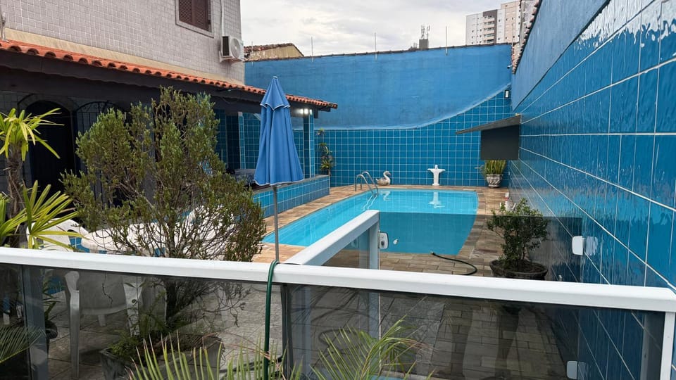 Linda Casa em Mongaguá 200 metros da praia House in Itanhaém