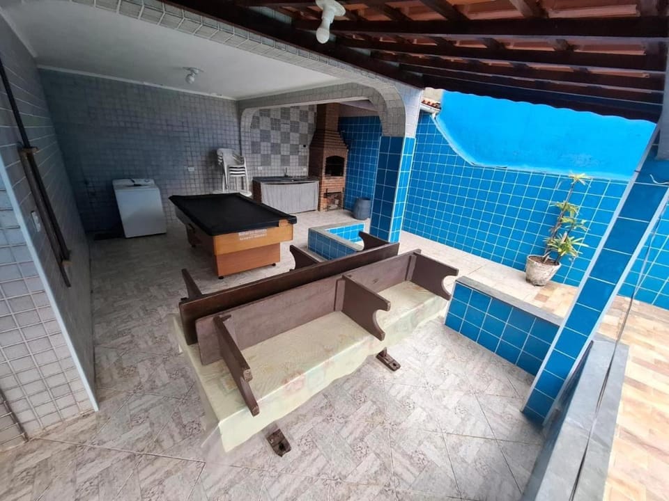 Linda Casa em Mongaguá 200 metros da praia House in Itanhaém
