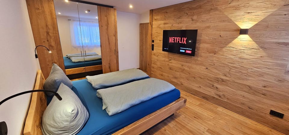 TV and multimedia, Bedroom