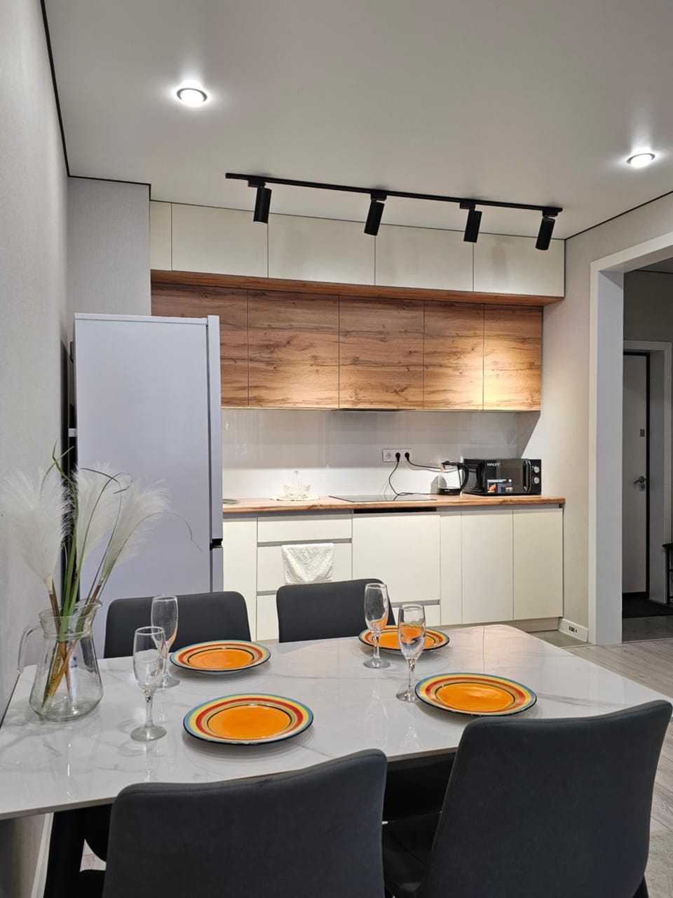 Комфортная Акварель Apartment in Almaty