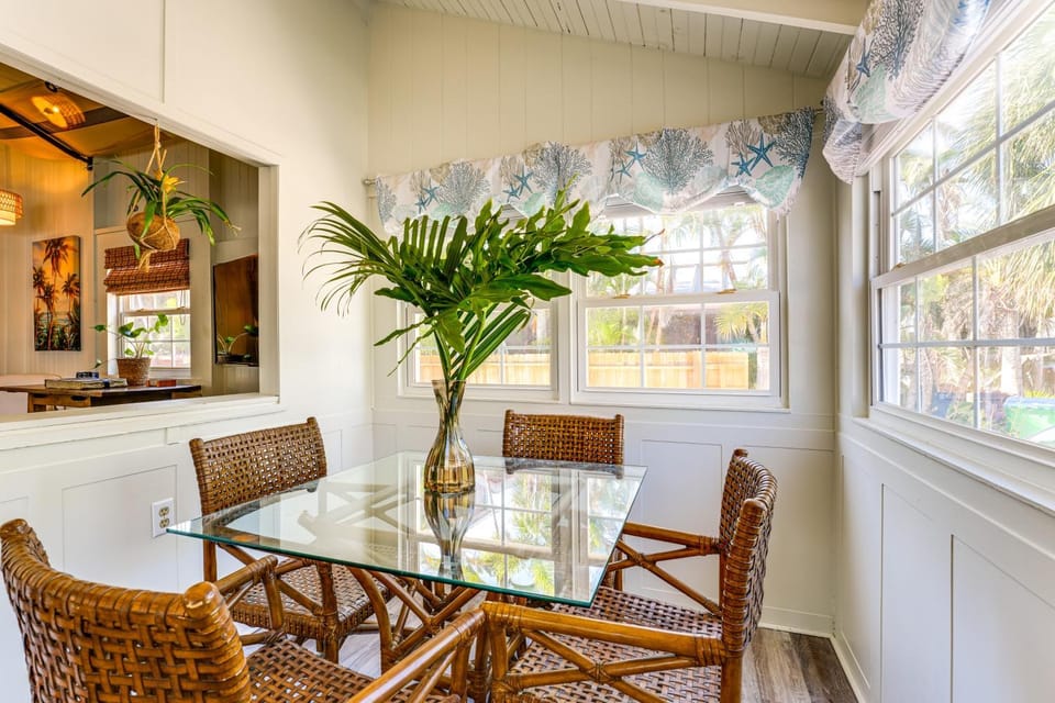 1 Block to Treasure Island Beach: Gem w/ Hot Tub House in Treasure Island