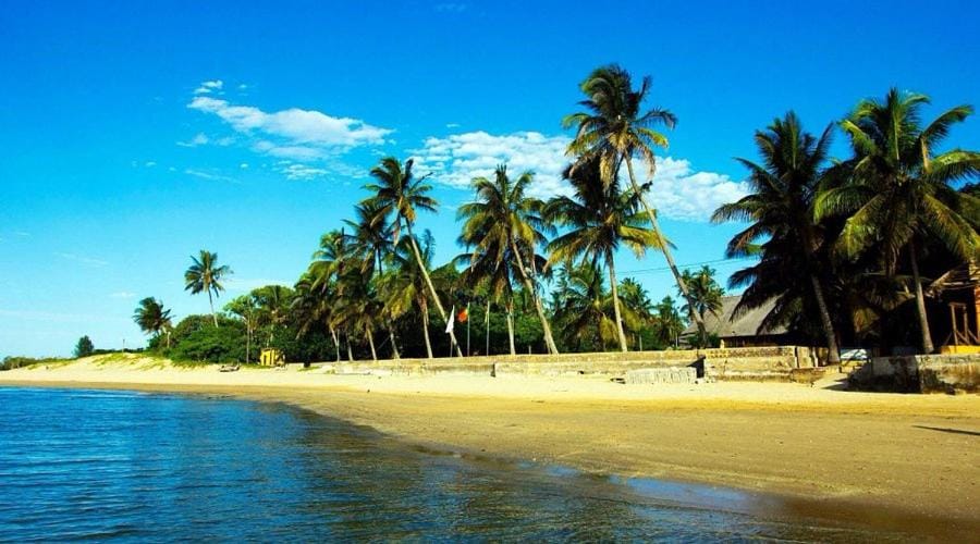 Projeto ajuda o seu próximo Docked boat in State of Paraná