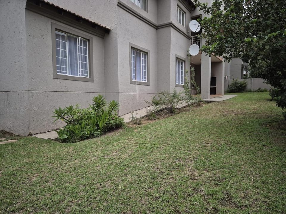 Property building, Garden, Garden, Garden view