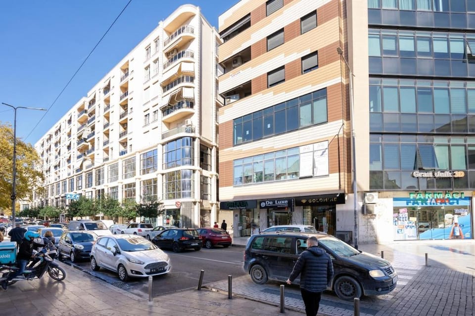 Property building, Street view