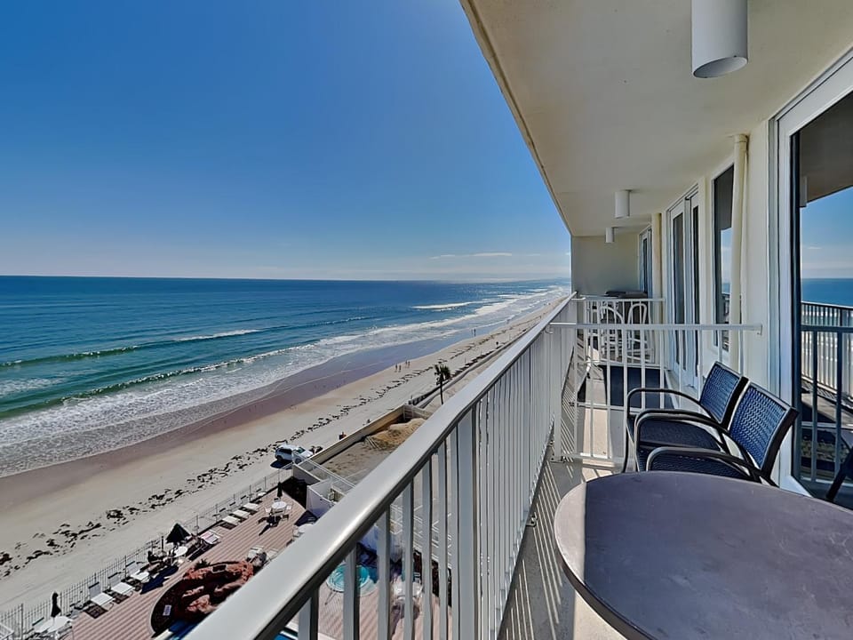 Balcony/Terrace, Seating area, Beach, Sea view, furniture