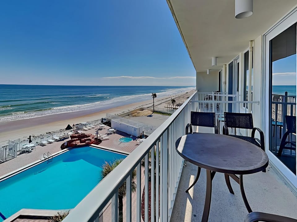 Day, Summer, View (from property/room), Balcony/Terrace, Seating area, Beach, Sea view, Swimming pool