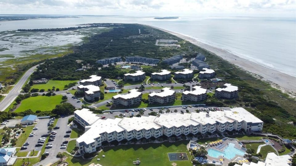 Seaside Serenity at Captain Quarters Apartment in Atlantic Beach