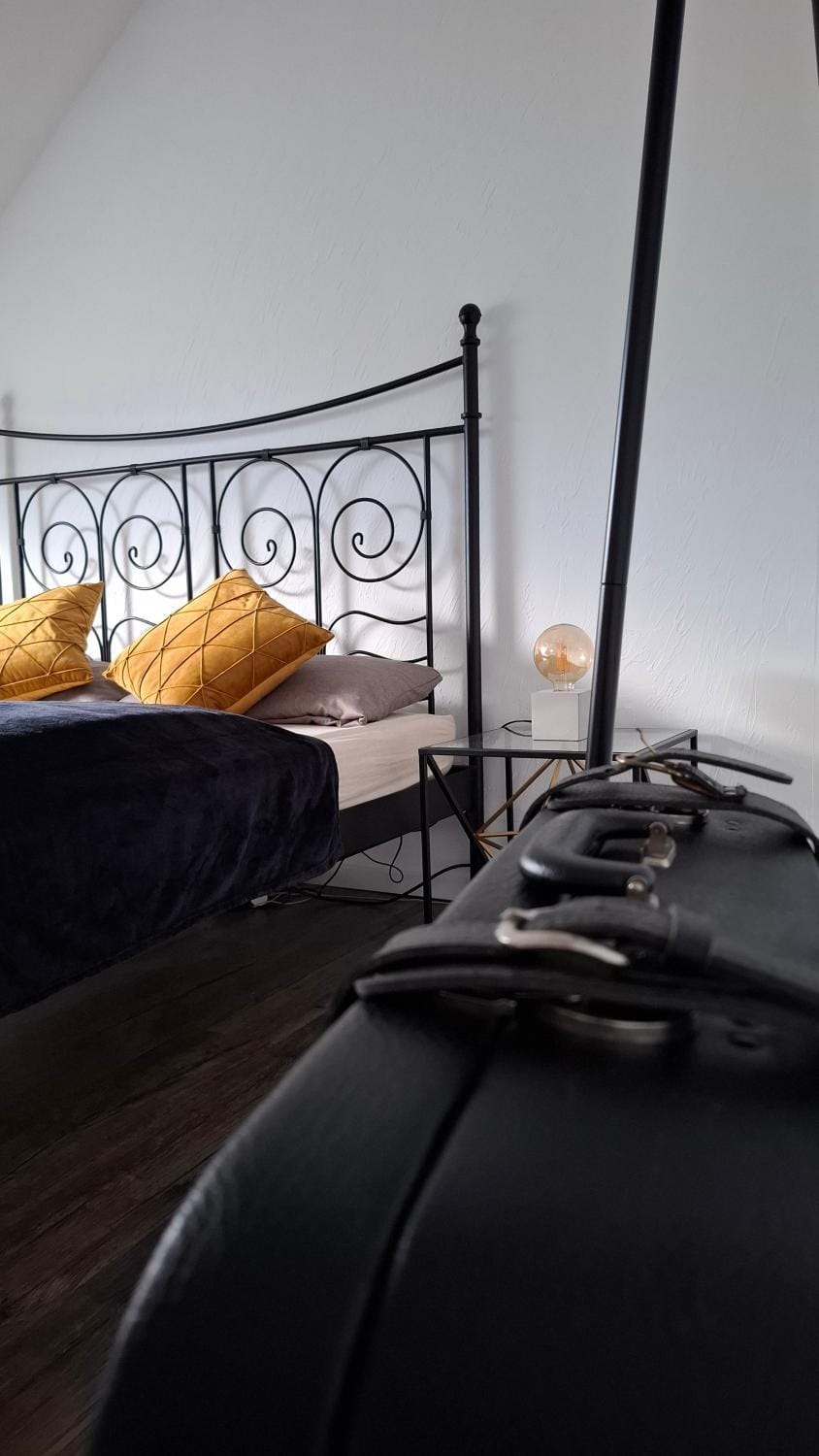 Bed, Bedroom