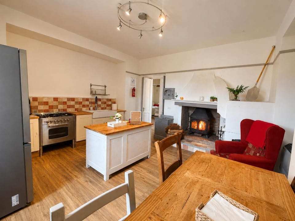Holiday Home, Dimora del tempo-a 6 minuti dalle sorgenti di Fara San Martino, 5 rooms - 9 ospiti, parcheggio- terrazzo- giardino House in Abruzzo