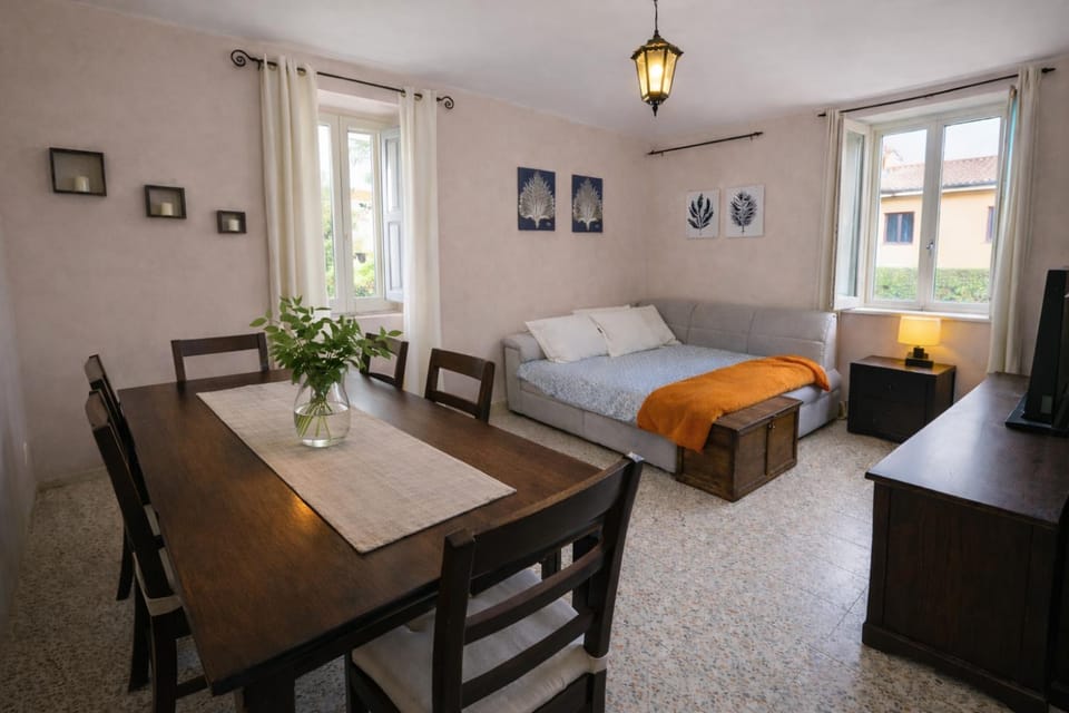 Living room, Seating area, Dining area, Bedroom