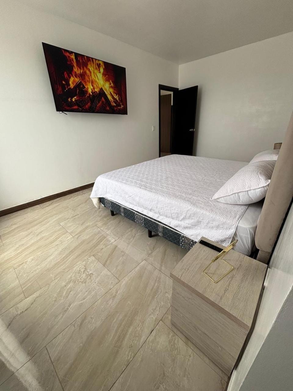 TV and multimedia, Bedroom
