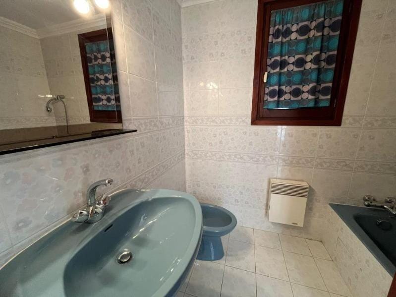 5-Bedroom Villa with Pool and Sunny Garden Villa in Saint-Raphael