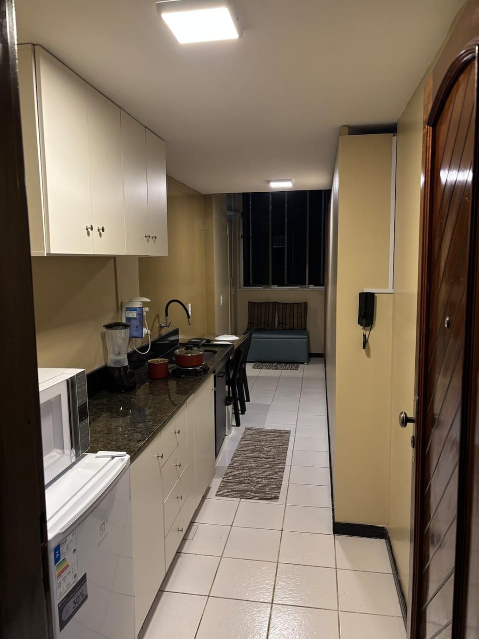 Kitnet Confortável ao lado de diversos pontos turísticos de Belém e travessia para ilha do Combu Apartment in Belém