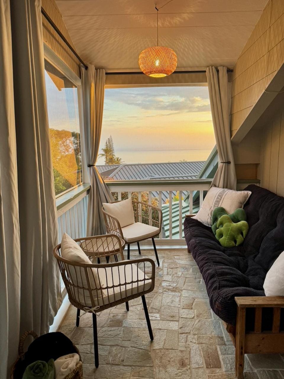 Balcony/Terrace, Living room, Seating area, Dining area, Sea view, Sunset