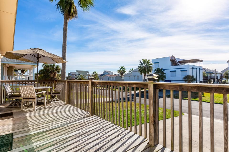 Blue Marlin House in Hitchcock