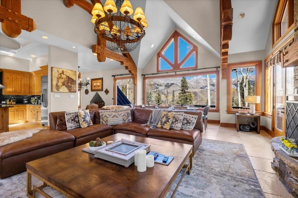 Mountain Village Retreat with Hot Tub Sauna & Views House in Mountain Village