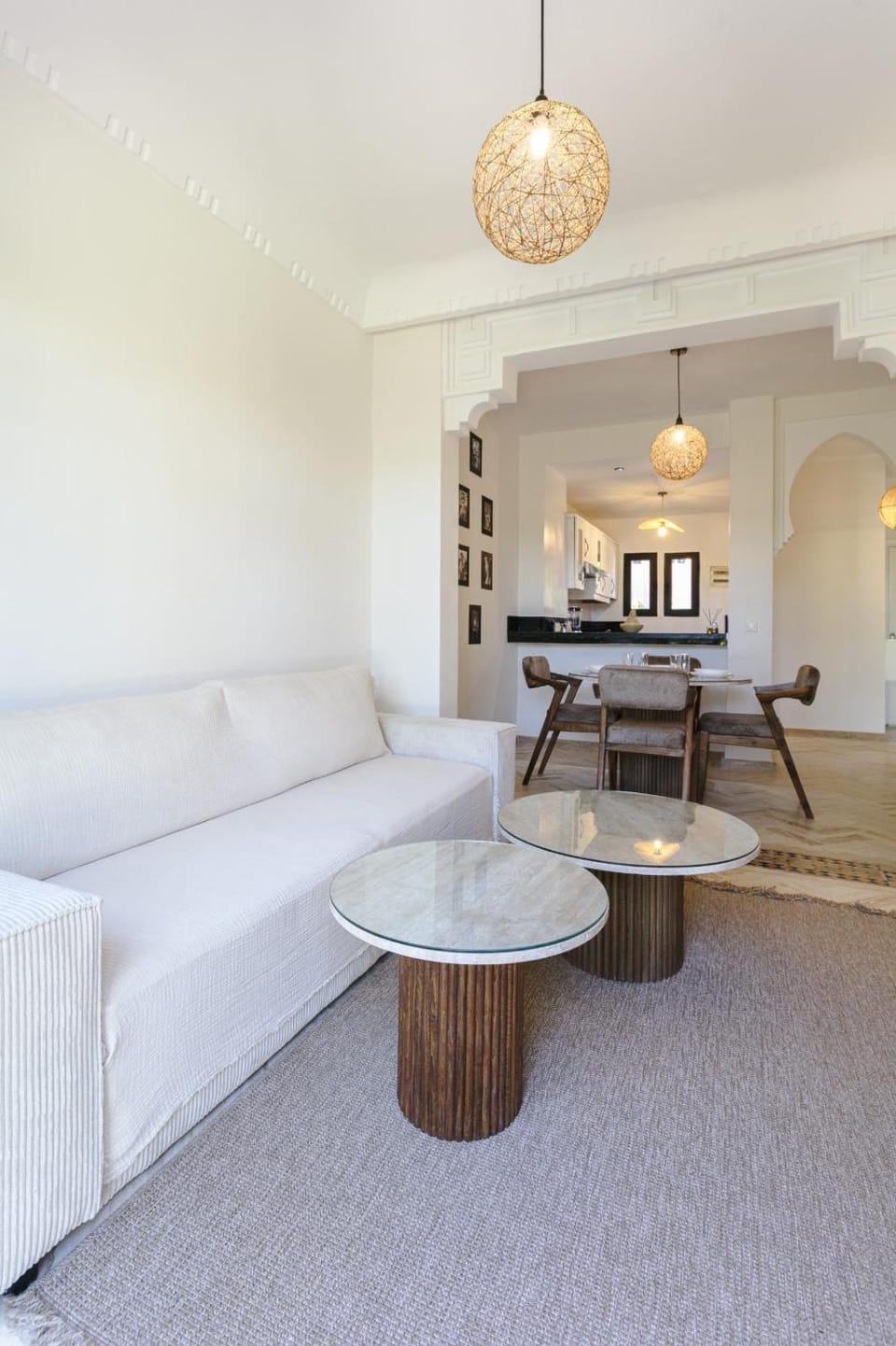 Living room, Dining area