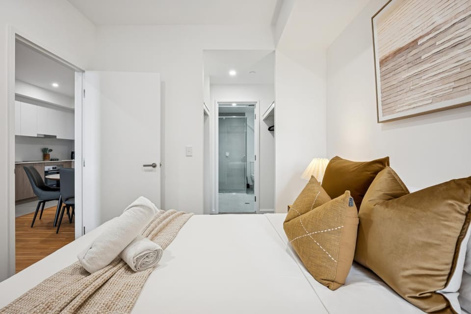 Bathroom, Bedroom
