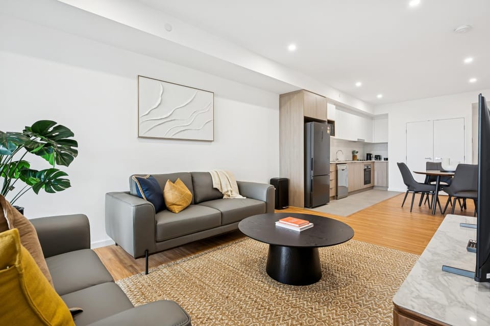TV and multimedia, Kitchen or kitchenette, Living room, Dining area