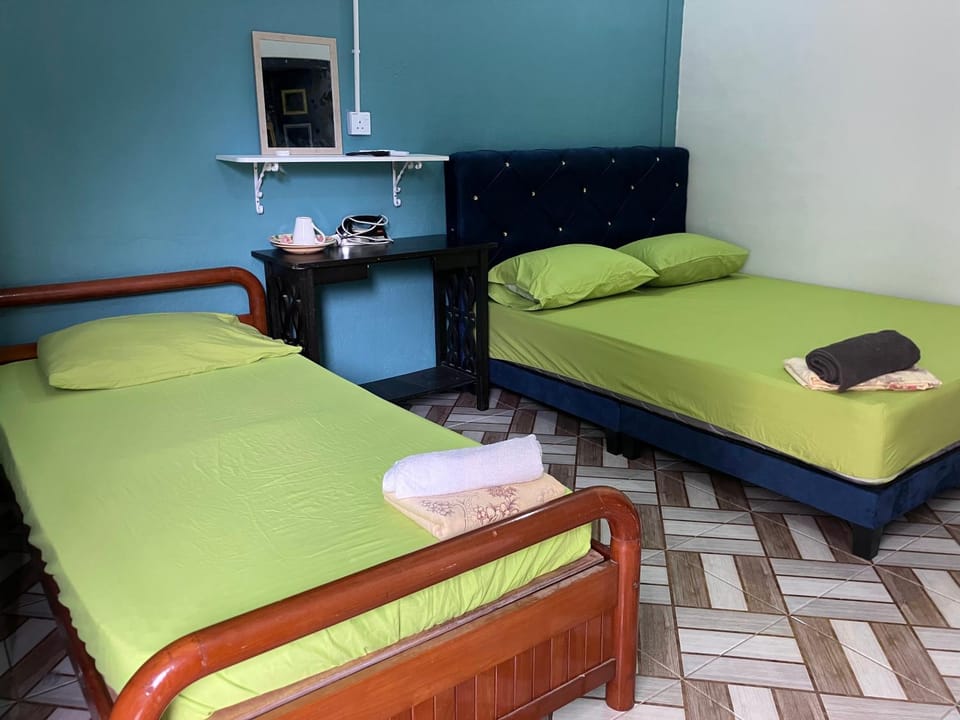 Ummi chalet Bed and Breakfast in Terengganu, Malaysia