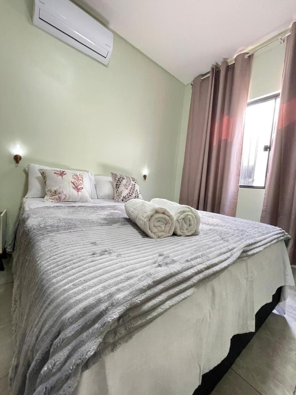 Bed, Photo of the whole room, Bedroom, towels, air conditioner