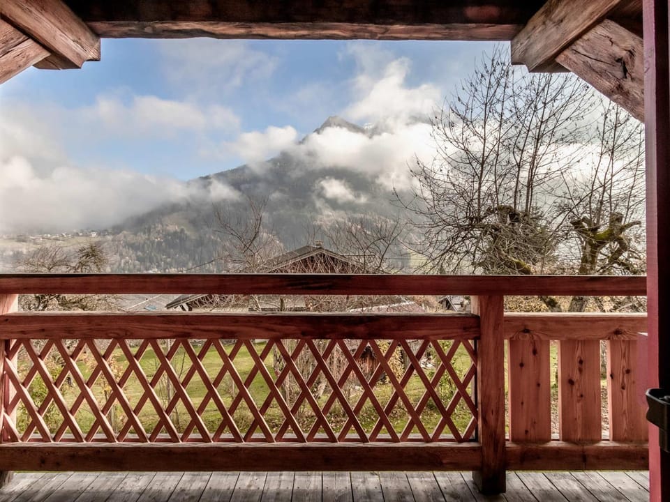 Chalet rénové pour 10 pers., St-Gervais, balcon, parking - FR-1-663-54 Apartment in Saint-Gervais-Bains