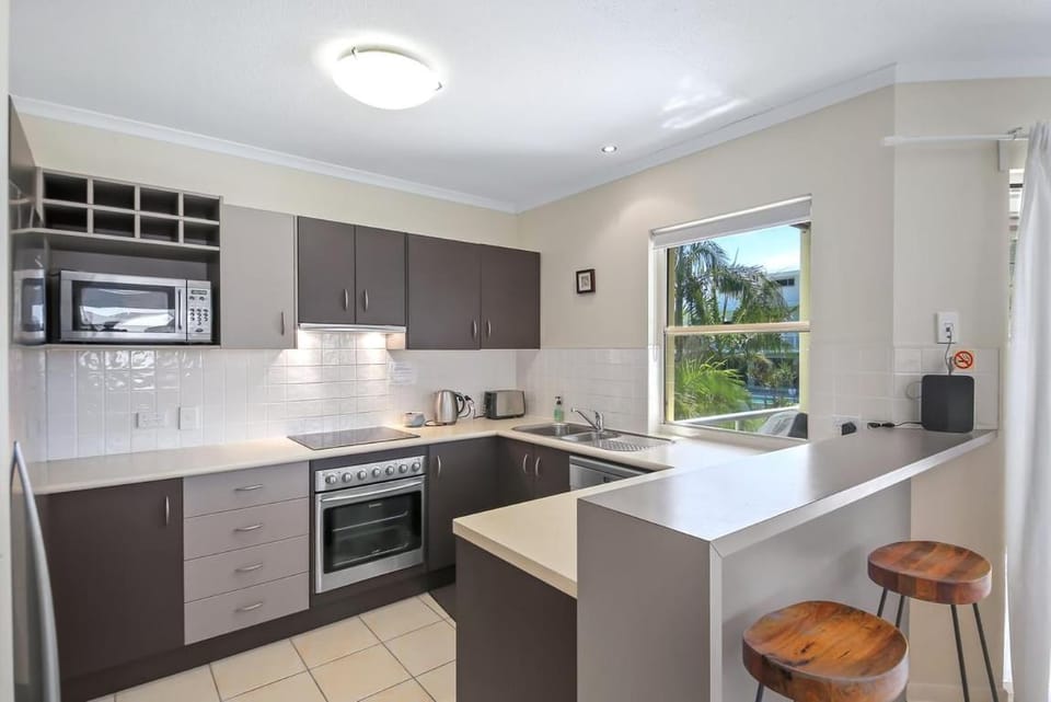 Coolum Terrace Retreat, Beach, Cafes, Shops Apartment in Coolum Beach