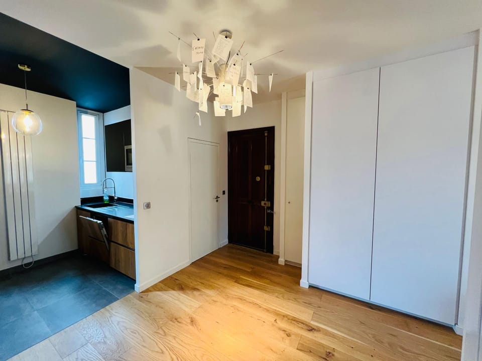 Lobby or reception, kitchen