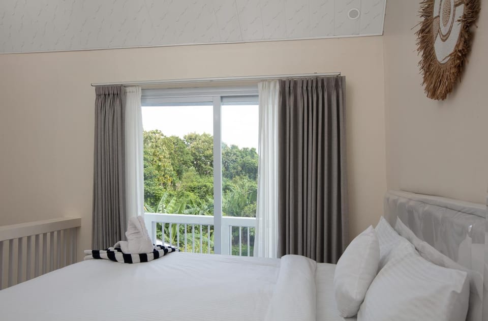 Bed, View (from property/room), Bedroom