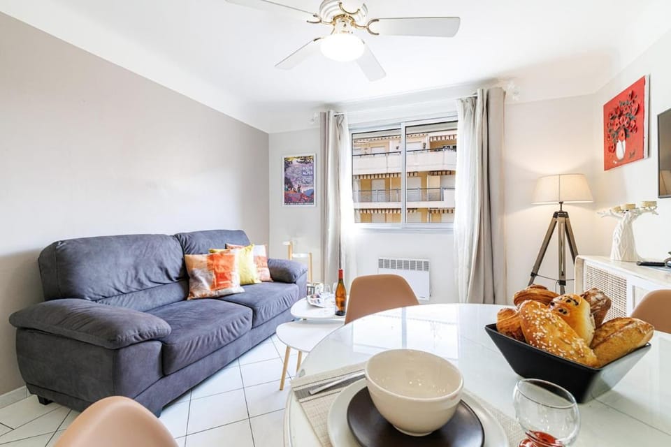 EDOUARD VII - Beautiful 1BDR - Beach 100m away Apartment in Menton