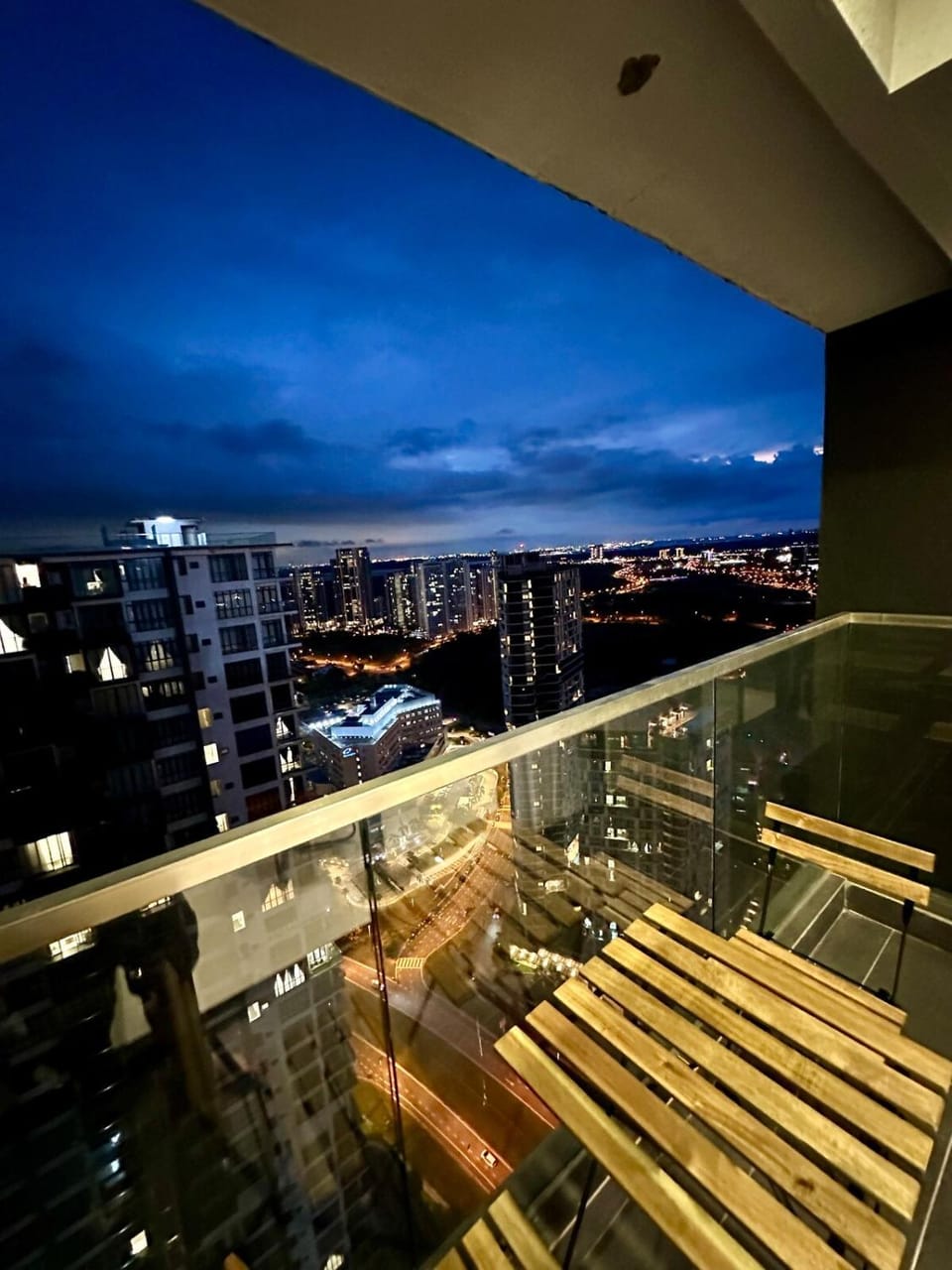 Night, View (from property/room), Balcony/Terrace, City view